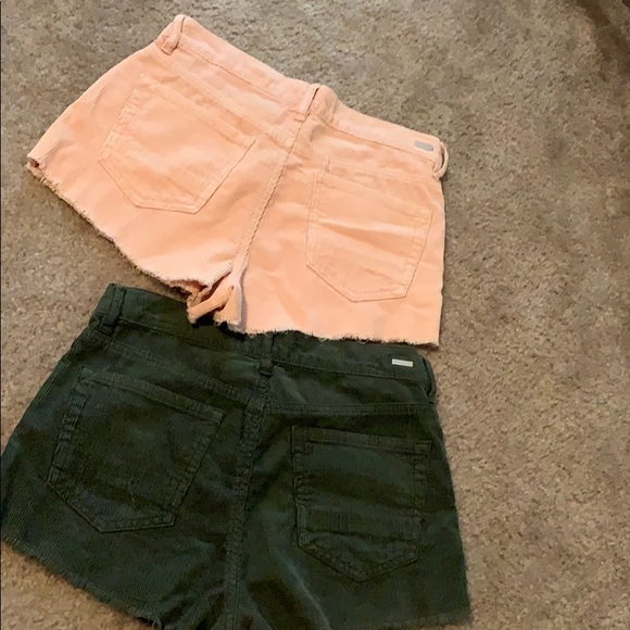 Kendall and Kylie high waisted shorts bundle - Picture 4 of 4